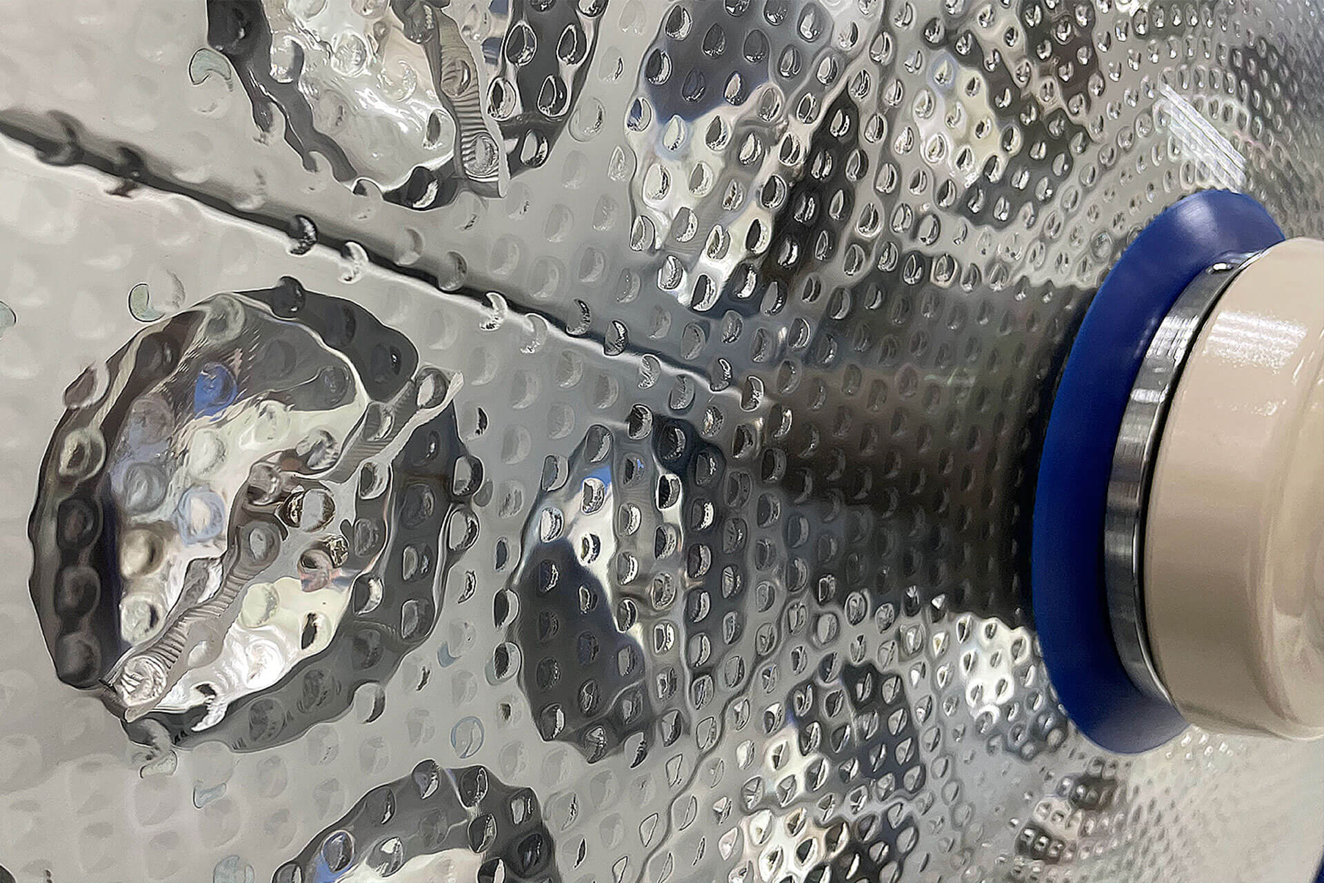 SLJ Mobile - Mobile Glareless LED Operating Light - Sturdy